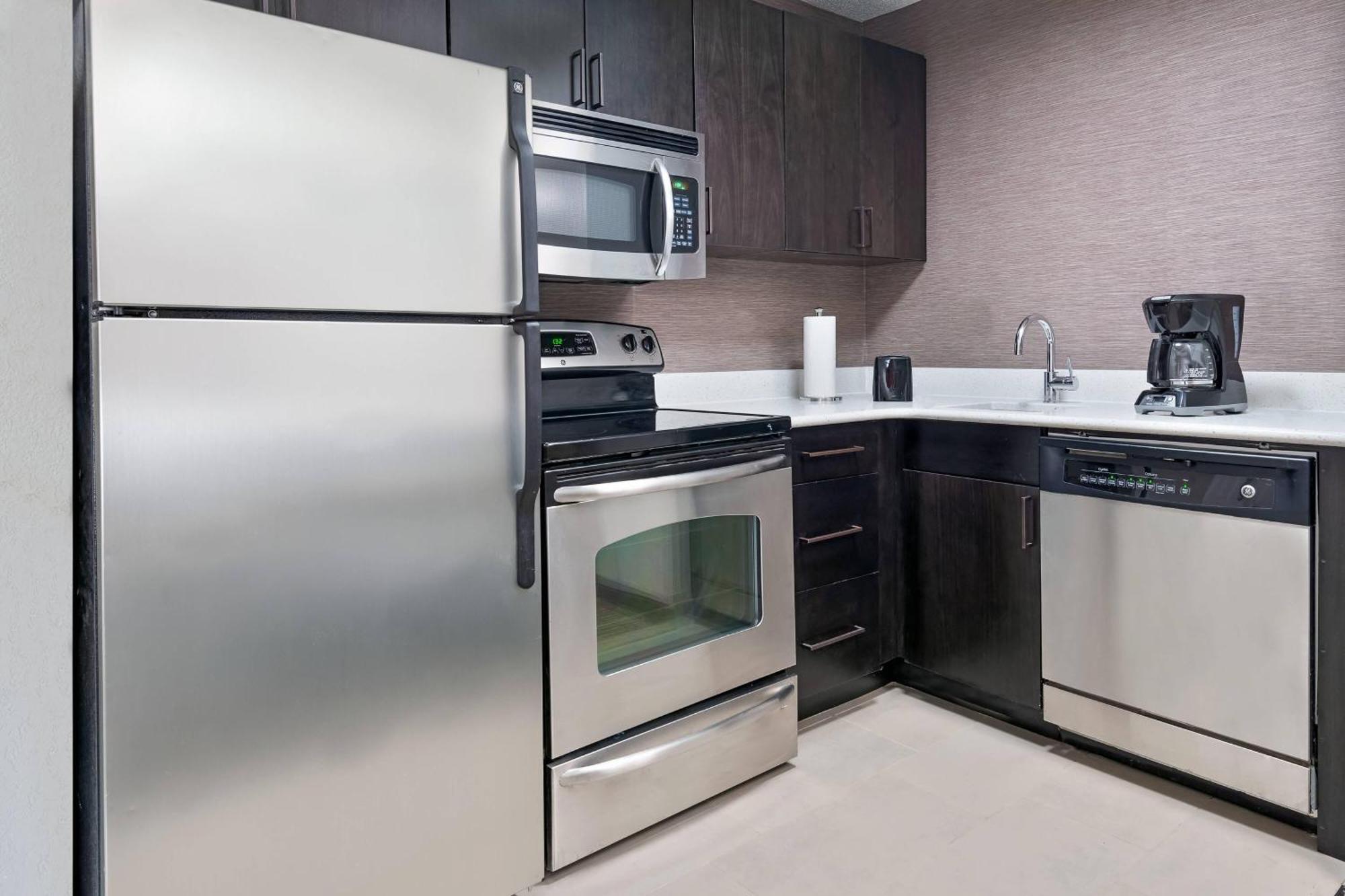 Residence Inn Мобил Экстерьер фото