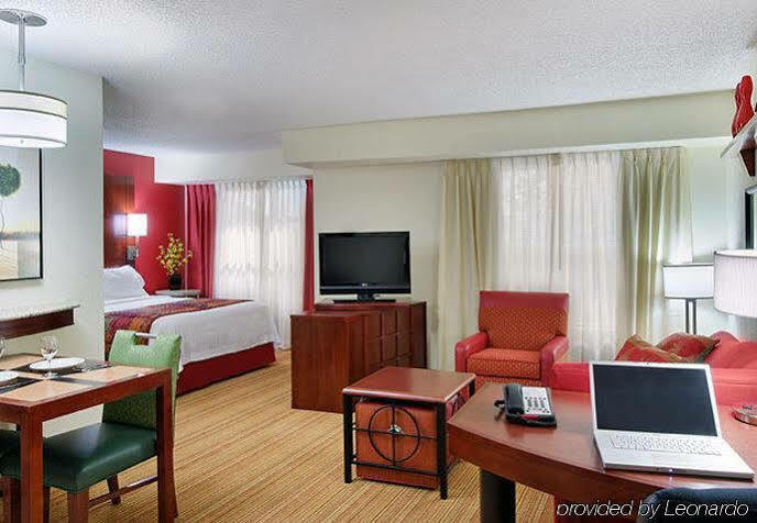Residence Inn Мобил Экстерьер фото